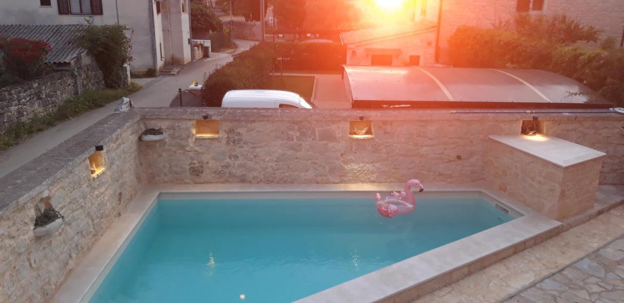 ポレッチ Casa Ladonjaヴィラ エクステリア 写真